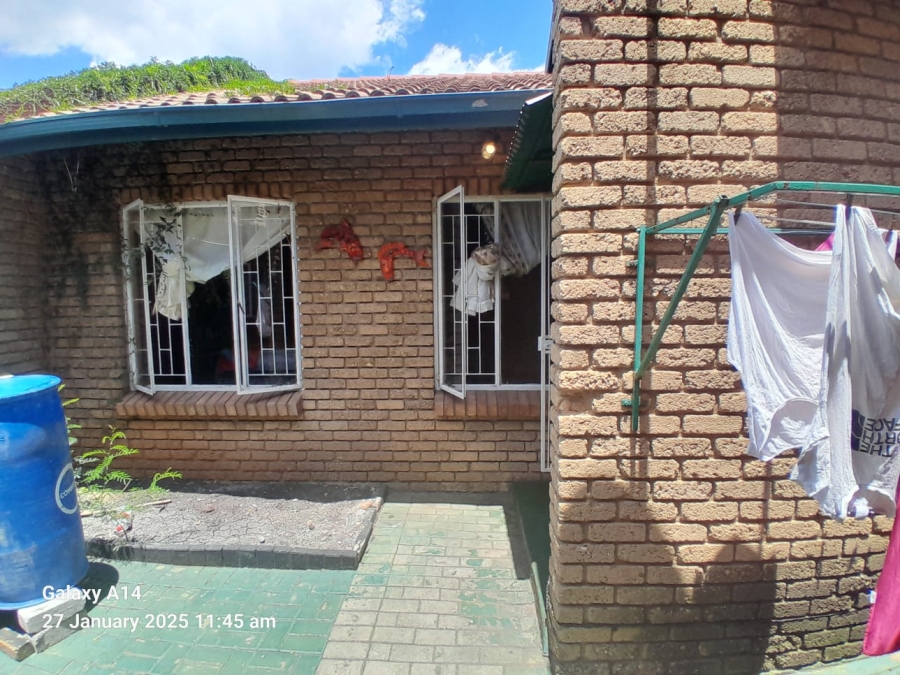 2 Bedroom Property for Sale in Oos Einde North West